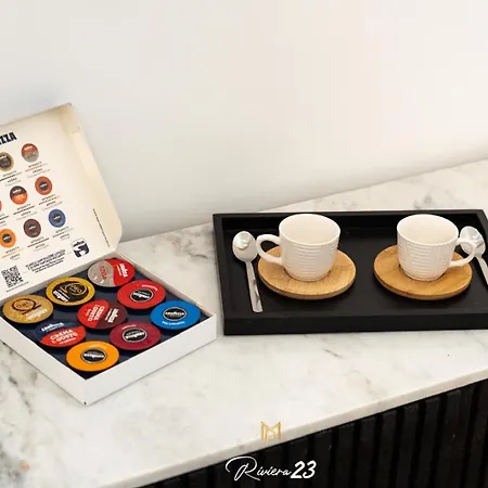 Riviera23 Bed and Breakfast Νάπολη